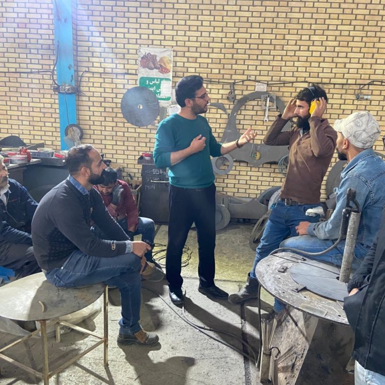 آموزش استفاده از تجهیزات حفاظت فردی